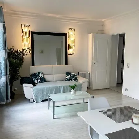 75017 Proche Parc Monceau